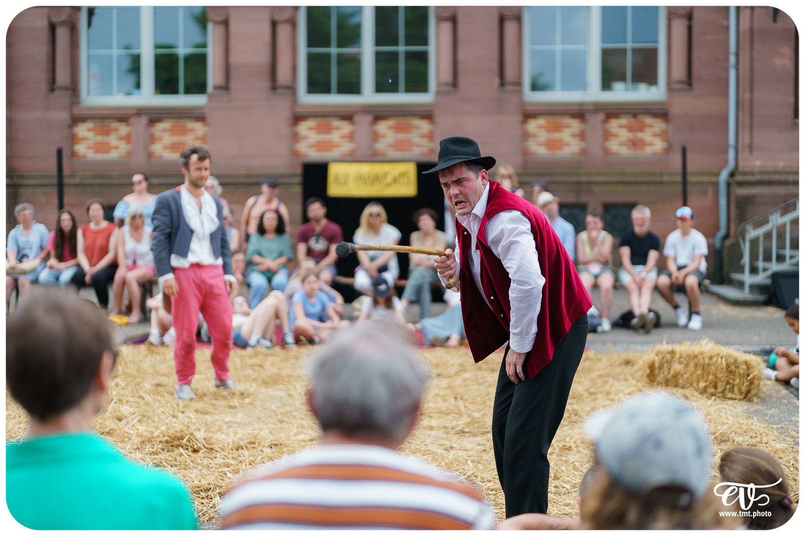 LE MARIAGE FORCÉ (DE MOLIÈRE) - CIE 800 LITRES DE PAILLE)